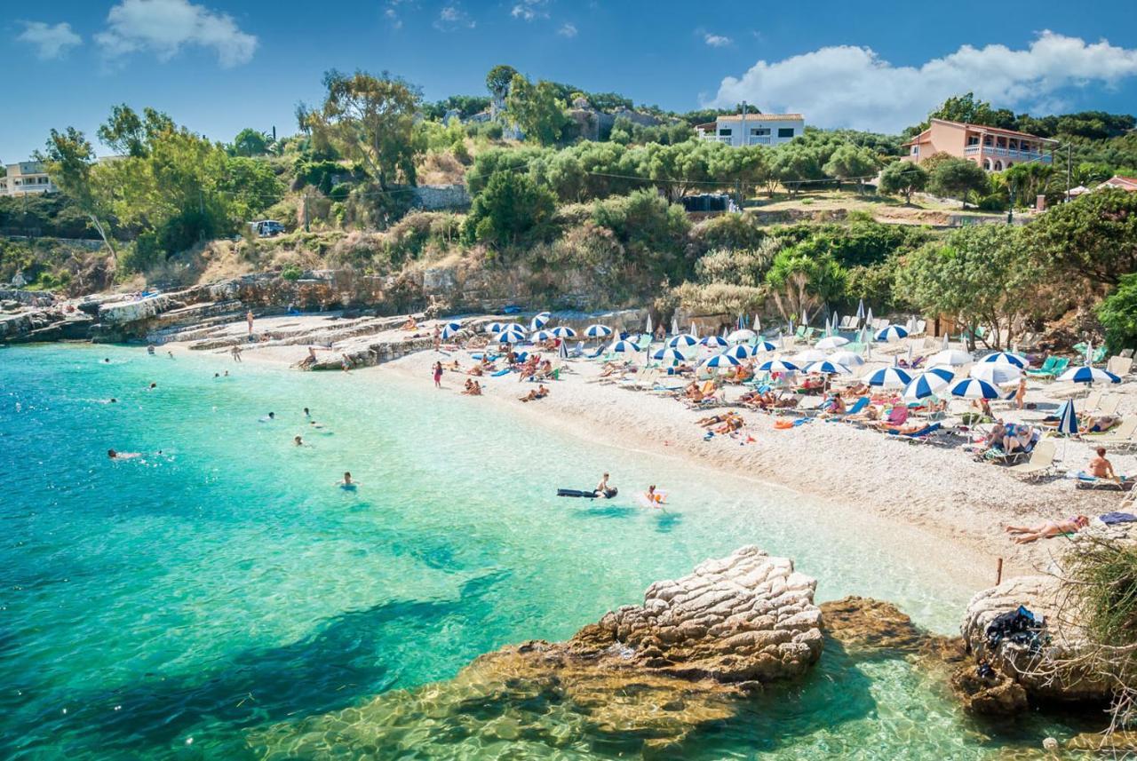 Wave Luxury Apartments Kassiopi Bagian luar foto