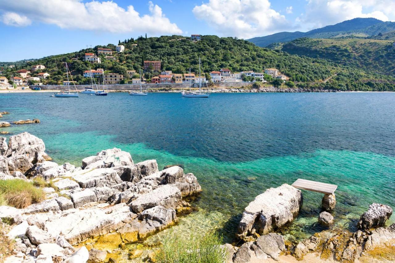 Wave Luxury Apartments Kassiopi Bagian luar foto