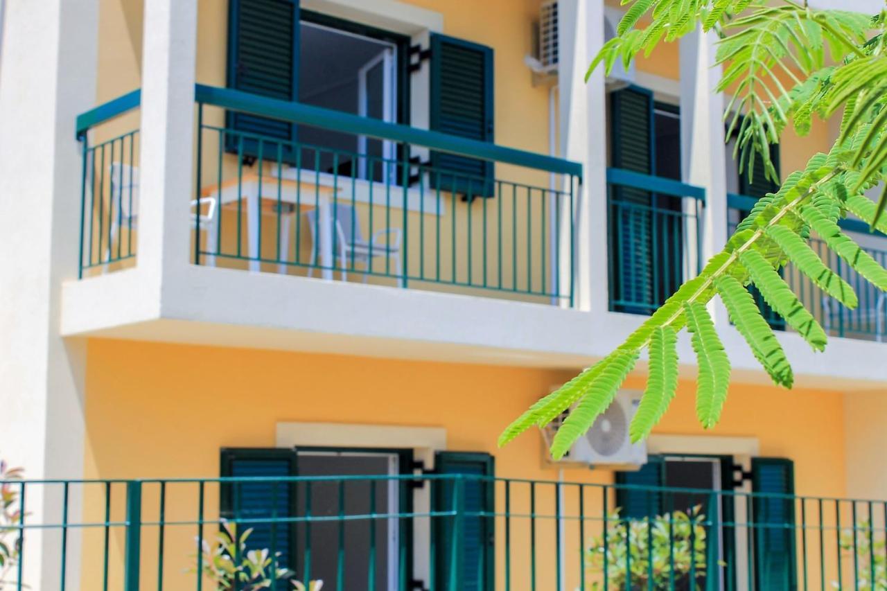 Wave Luxury Apartments Kassiopi Bagian luar foto